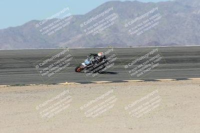 media/Oct-13-2025-Moto Forza (Mon) [[a66d839500]]/3-B Group/Session 2 (Bowl)/